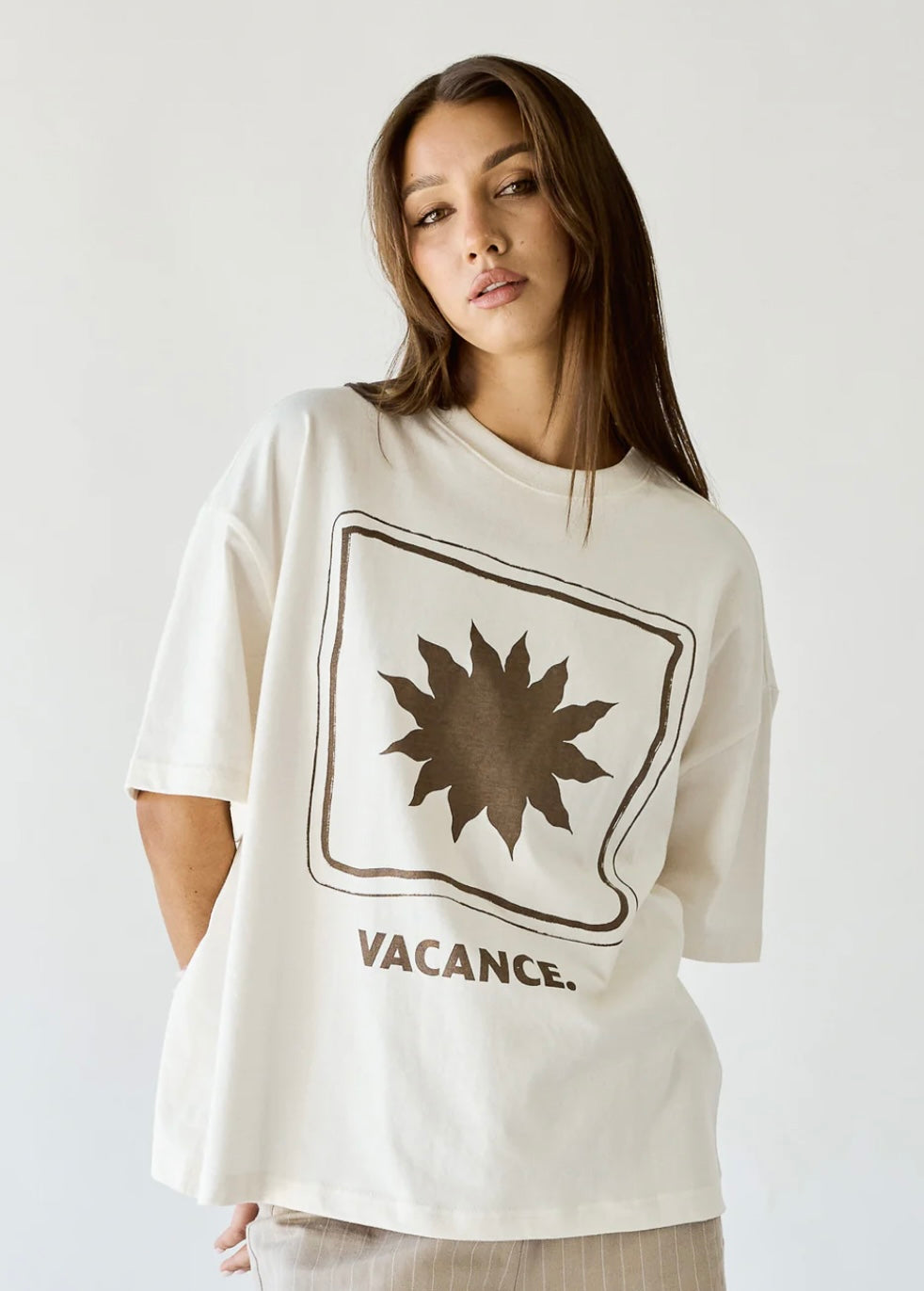 VACANCE OVERSIZED TEE