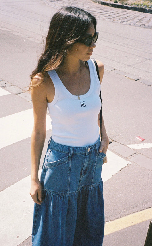 CONTOUR RIB SCOOP NECK TANK - White